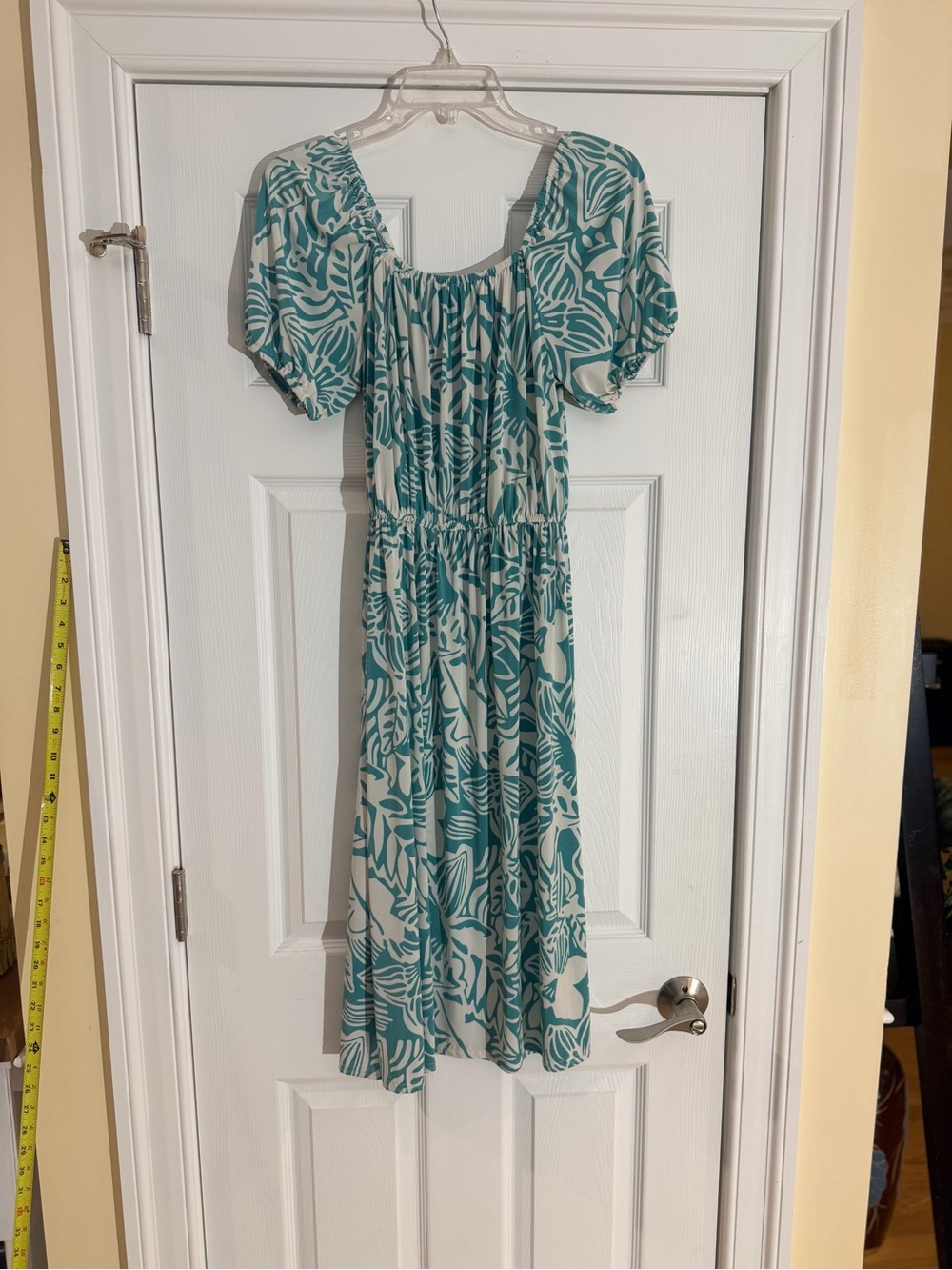 Ladies Size Medium "Seven Islands" Printed Teal & White Midi Dress Puff Sleeves